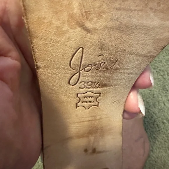 Joie Opal Sandals. Owned by Hayley Hubbard wife of Tyler of Florida Georgia Line - Picture 3 of 8